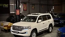 Used Toyota Land Cruiser LC 200 VX in Delhi