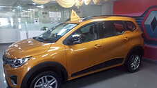 Used Renault Triber RXZ in Lucknow