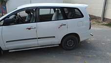 Second Hand Toyota Innova 2.5 E 7 STR in Mirzapur