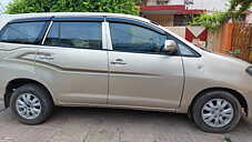Second Hand Toyota Innova 2.5 GX 7 STR BS-IV in Varanasi