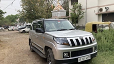 Used Mahindra TUV300 T10 Dual Tone in Noida