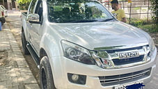 Second Hand Isuzu D-MAX V-Cross Standard in Mohali