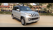 Second Hand Mahindra TUV300 T6 in Delhi