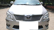 Second Hand Toyota Innova 2.5 VX 8 STR BS-IV in Delhi
