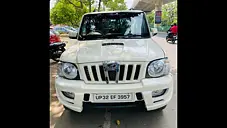 Second Hand Mahindra Scorpio VLX 4WD Airbag AT BS-IV in Lucknow