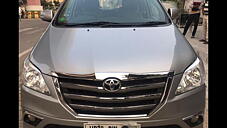 Second Hand Toyota Innova 2.5 ZX BS IV 7 STR in Kanpur