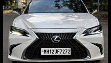 Used Lexus ES 300h Luxury in Mumbai