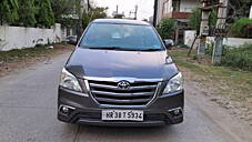 Used Toyota Innova 2.5 VX BS IV 8 STR in Faridabad