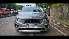 Used Kia Carnival Limousine Plus 7 STR in Mumbai