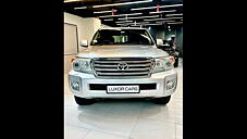 Second Hand Toyota Land Cruiser LC 200 VX in Pune