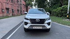 Used Toyota Fortuner 4X2 AT 2.7 Petrol in Delhi