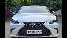 Used Lexus ES 300h Luxury in Delhi