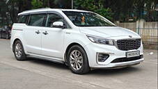 Used Kia Carnival Limousine Plus 7 STR in Mumbai