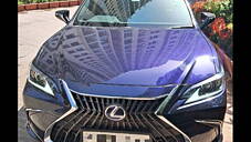 Used Lexus ES 300h Luxury in Mumbai