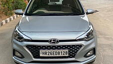Used Hyundai i20 Asta 1.4 AT with AVN in Delhi