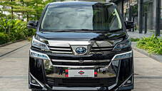 Used Toyota Vellfire Hybrid in Mumbai