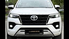 Used Toyota Fortuner 4X2 AT 2.8 Diesel in Delhi