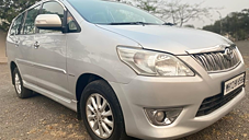 Second Hand Toyota Innova 2.5 VX 8 STR BS-IV in Pune