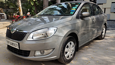 Second Hand Skoda Rapid Ambition 1.6 MPI MT in Delhi