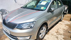 Second Hand Skoda Rapid Ambition 1.6 TDI CR MT in Noida