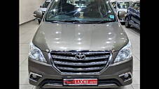 Used Toyota Innova 2.5 VX 8 STR BS-IV in Thane