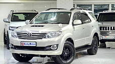 Used Toyota Fortuner 4x2 AT in Mumbai