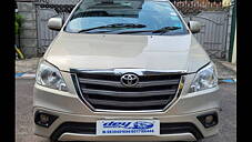 Used Toyota Innova 2.5 G 8 STR BS-IV in Kolkata