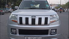 Used Mahindra TUV300 T8 in Delhi