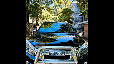 Second Hand Isuzu D-Max V-Cross 4x4 in Dehradun