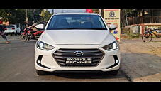 Second Hand Hyundai Elantra 1.6 SX (O) AT in Lucknow