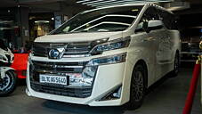 Used Toyota Vellfire VIP – Executive Lounge in Delhi