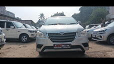 Second Hand Toyota Innova 2.5 G BS IV 7 STR in Patna