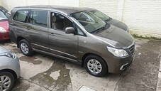 Used Toyota Innova 2.5 G 8 STR BS-IV in Kolkata