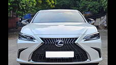 Used Lexus ES 300h Luxury in Delhi