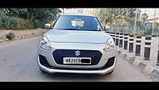 Used Maruti Suzuki Swift VXi AMT in Delhi