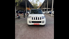Second Hand Mahindra TUV300 T10 Dual Tone in Lucknow