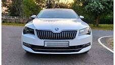 Used Skoda Superb Style TSI AT in Delhi