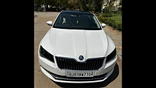 Second Hand Skoda Superb Style TDI AT in Ahmedabad