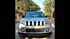 Second Hand Mahindra TUV300 T8 mHAWK100 Dual Tone in Delhi