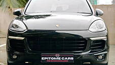 Used Porsche Cayenne Diesel in Mumbai