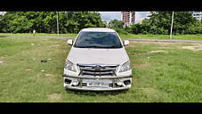 Used Toyota Innova 2.5 G 8 STR BS-IV in Kolkata