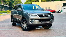 Used Toyota Fortuner 4x2 AT in Lucknow
