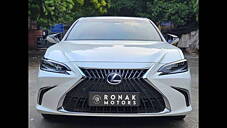 Used Lexus ES 300h Luxury in Chandigarh