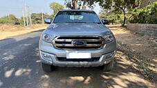 Second Hand Ford Endeavour Titanium 3.2 4x4 AT in Ahmedabad