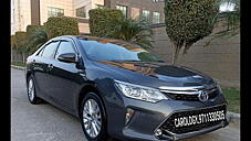 Used Toyota Camry Hybrid in Lucknow