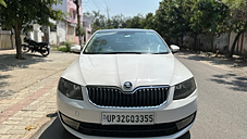 Second Hand Skoda Octavia Elegance 2.0 TDI AT in Lucknow