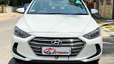 Second Hand Hyundai Elantra 2.0 SX MT in Bangalore