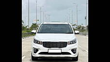 Used Kia Carnival Limousine Plus 7 STR in Surat