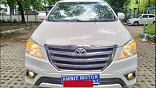 Used Toyota Innova 2.5 VX 8 STR BS-IV in Kolkata