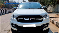 Second Hand Ford Endeavour Titanium 3.2 4x4 AT in Delhi